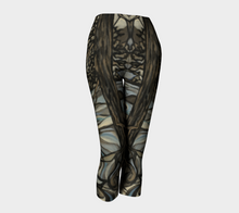 Load image into Gallery viewer, Misty Trees Classic Capris