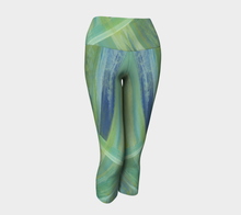Load image into Gallery viewer, Green Yoga Classic Capris