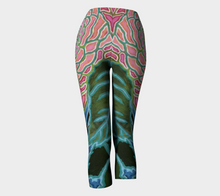 Load image into Gallery viewer, Bloom Classic Capris
