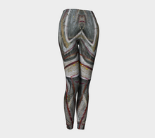 Load image into Gallery viewer, Spirit of Power Classic Leggings
